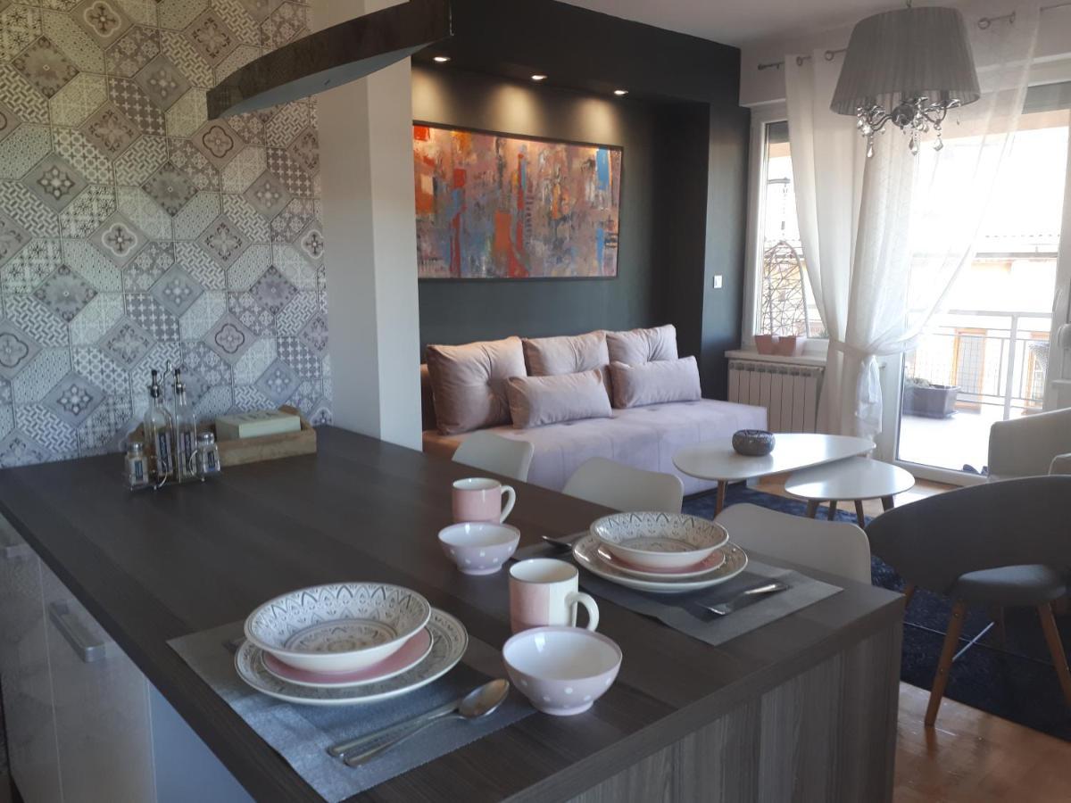 Apartman Diva ทูซลา ภายนอก รูปภาพ